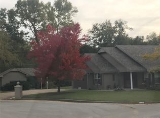 1712 S Kings Rd, Okmulgee, OK 74447