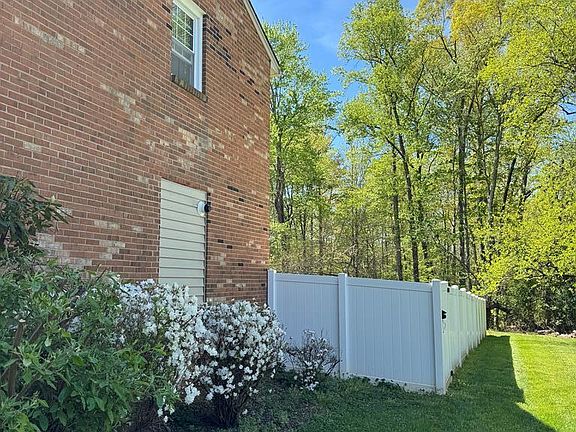4th image of 5756 Whispering Pines Rd