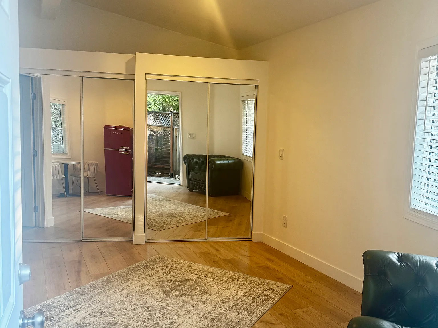 Studio, 350 sqft, $1,700 — Photo 2