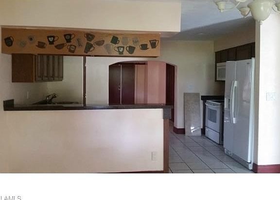 4th image of 702 Grant Ln