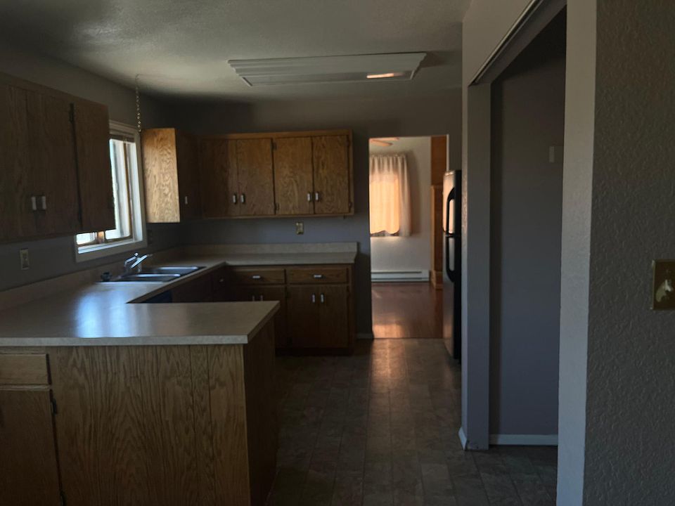 2nd image of 2116 Reynolds St