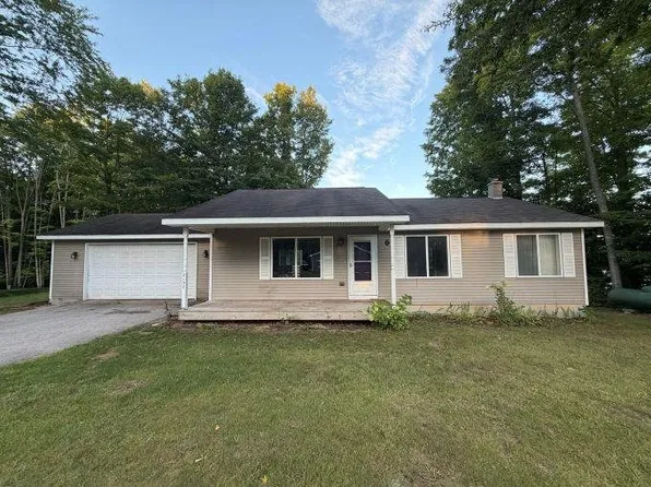 2137 Kodiak Trl, Kingsley, MI 49649