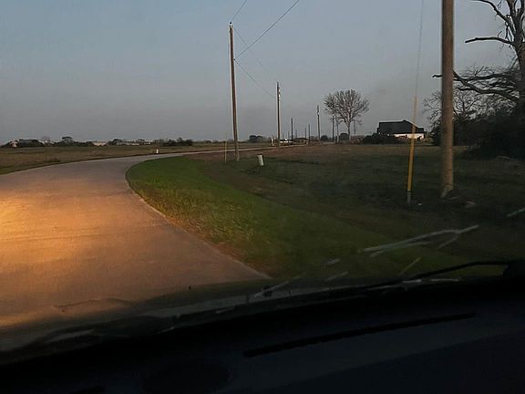 2nd image of 1007 Chuckwagon Trl