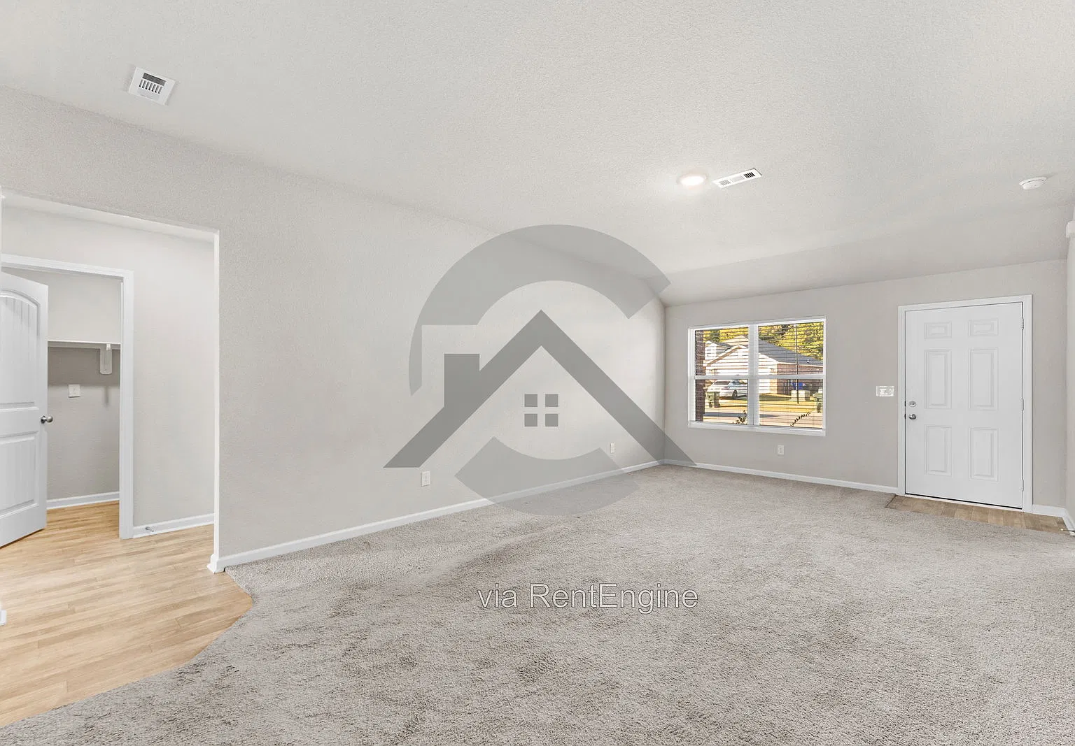 4 bed, 2.0 bath, 1544 sqft, $1,800 — Photo 3