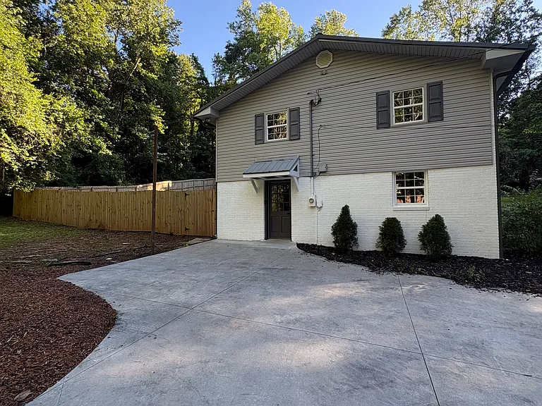 6108 Carter St — Photo 25
