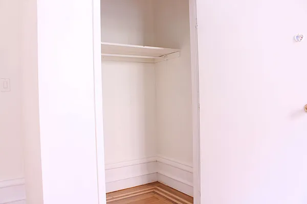 Rented by J M Weber Real Estate Inc | media 20