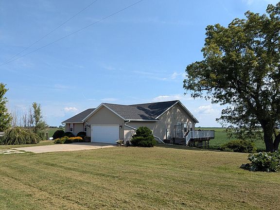 2nd image of 720 Smit Rd