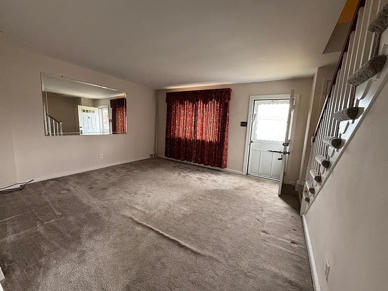 7129 Brous Ave — Photo 7