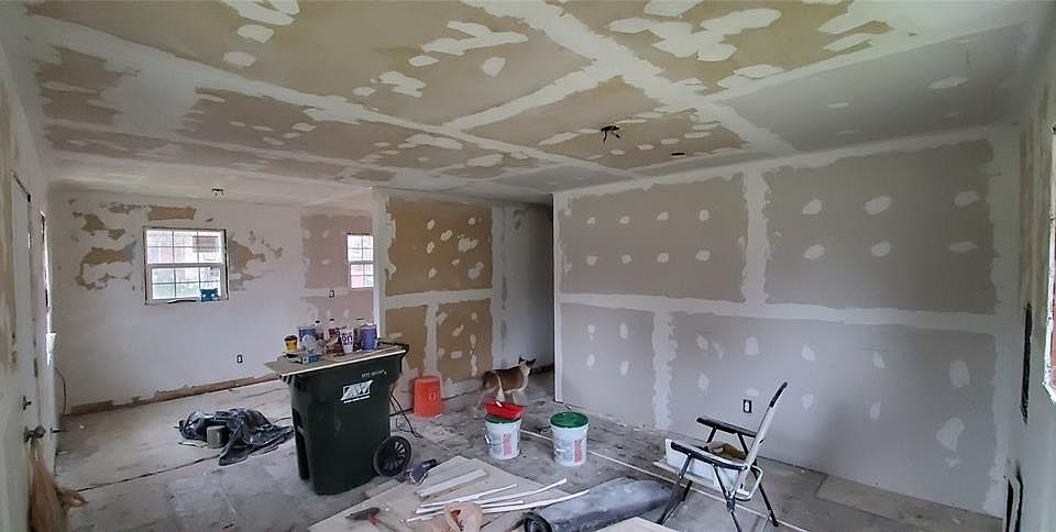 2nd image of 1400 E Collin St