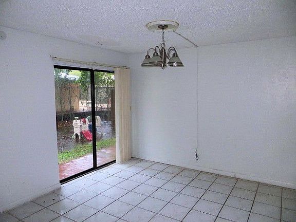 4th image of 4283 NW 76th Ave