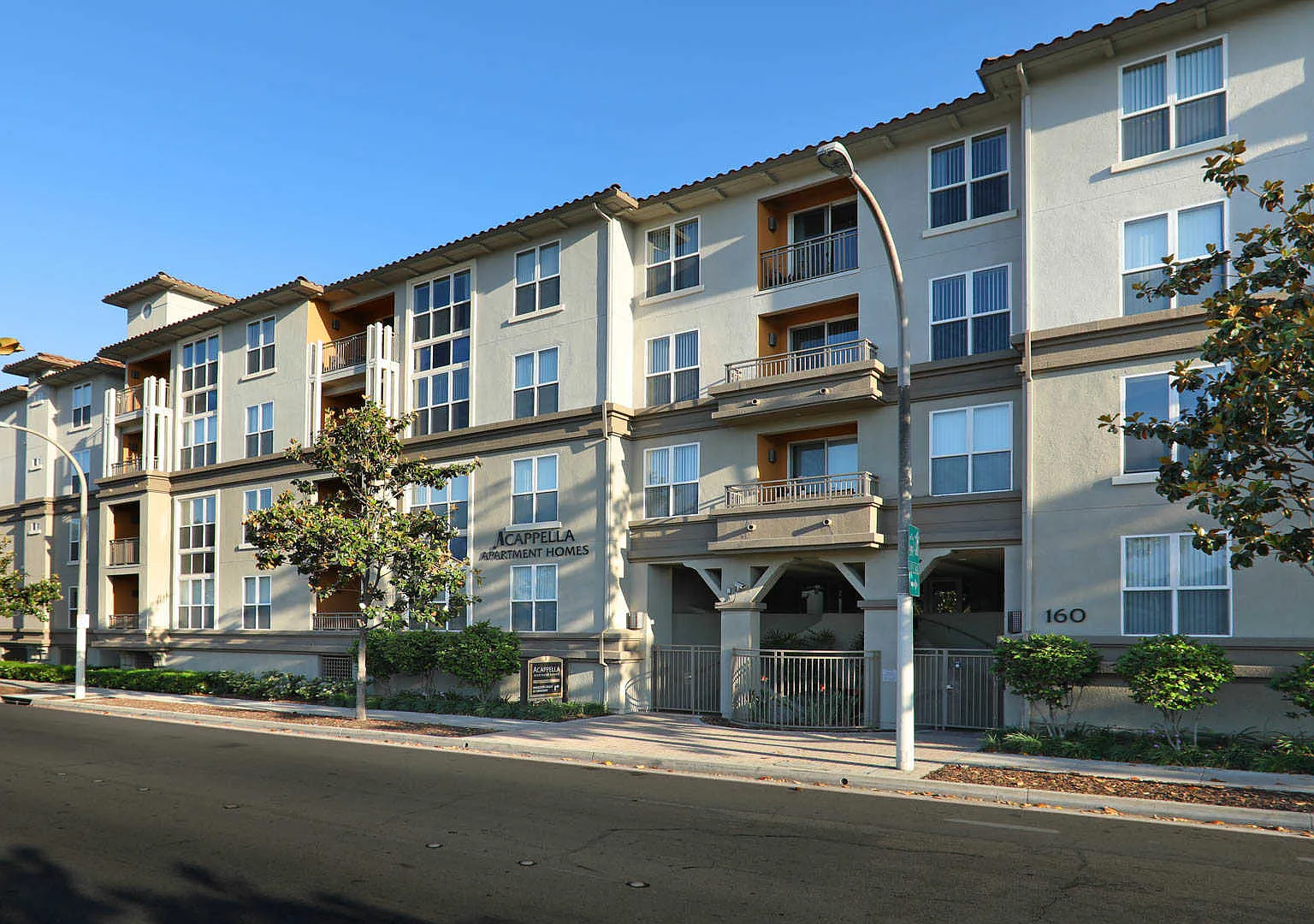Acappella Pasadena — Photo 2