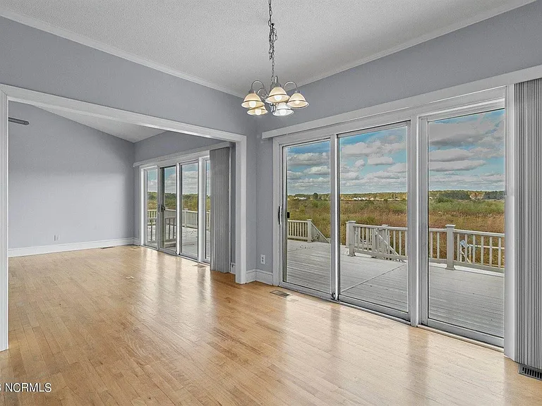 867 Castleberry Ct — Photo 28