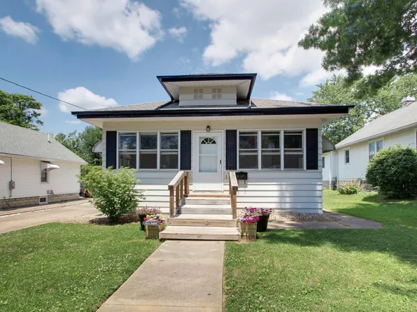 1423 Monroe St, Quincy, IL 62301