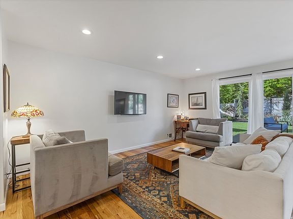 4th image of 4333 S Larson Way