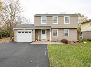 92 Wright Rd, Henrietta, NY 14467