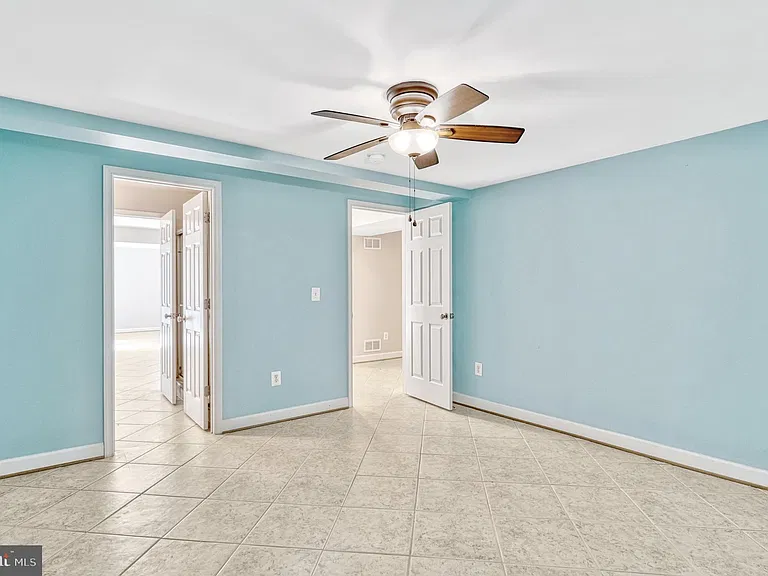 5021 Fleming Dr — Photo 51