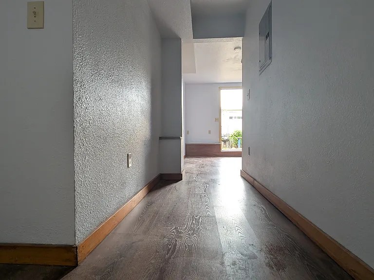 5819 Bayview Ave #IN LAW — Photo 13
