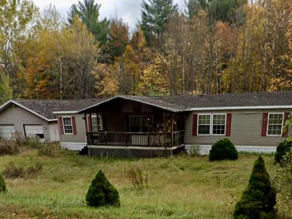 320 Fox Farm Rd, Plattsburgh, NY 12901