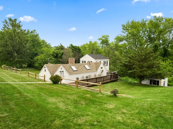 66 Collins Rd, Stonington, CT 06378