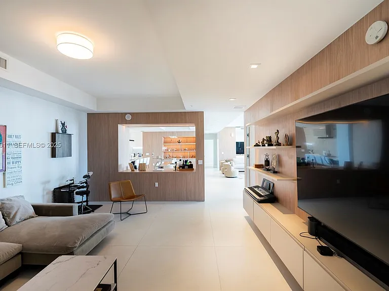 330 Sunny Isles Blvd #5-UPH03 — Photo 17