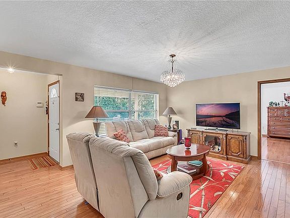 2nd image of 7010 Sunnyside Dr