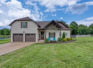 106 Tison Ln, Cottontown, TN 37048