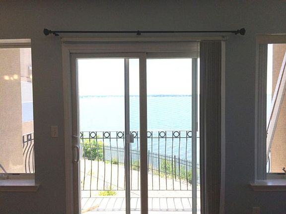 4th image of 1432-1444 Outlook Ave #1