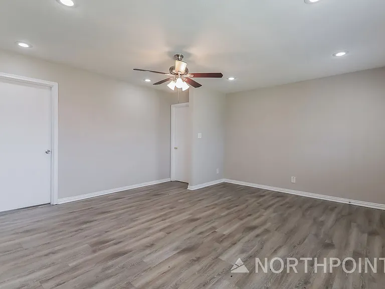 9946 Bowman Blvd — Photo 3
