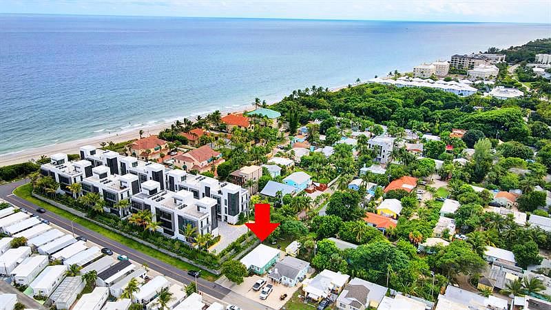 1st image of 24 Briny Breezes Blvd
