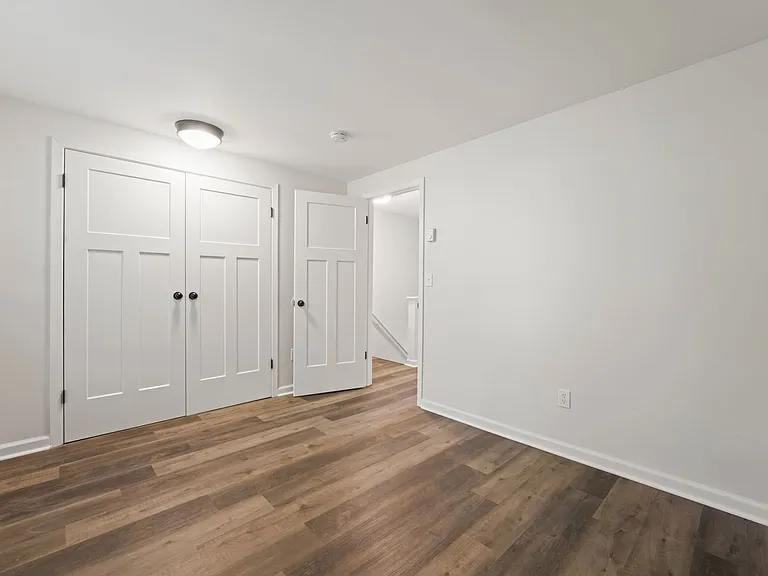 255 Main St — Photo 4