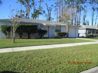 726 W Perryman Ln, Jacksonville, FL 32221