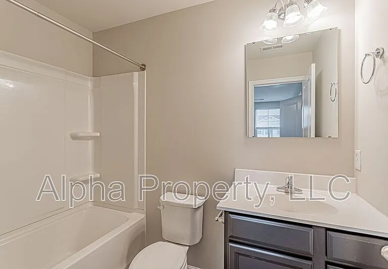 10 Torrington Dr — Photo 18