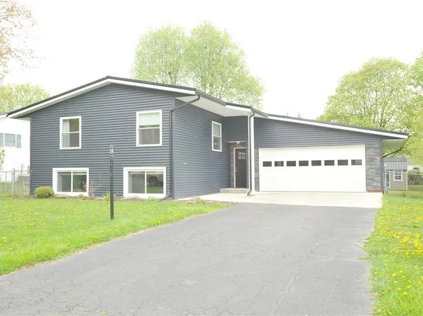 28 Rodaha Dr, Corning, NY 14830