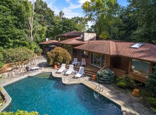 63 Round Hill Rd, Armonk, NY 10504