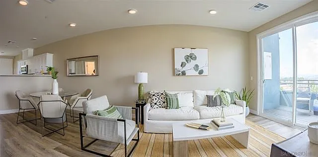 1316 E Grand Ave #104 — Photo 22
