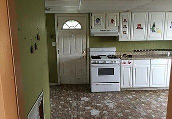 2nd image of 1129 E Taylor St