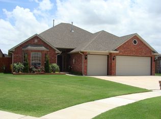 4804 Fawn Run Dr, Yukon, OK 73099
