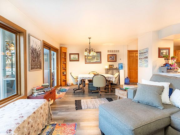 2nd image of 4617 Pottawatomie Rd