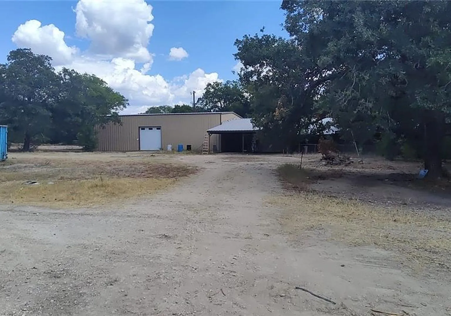 19219 Hog Eye Rd — Photo 1