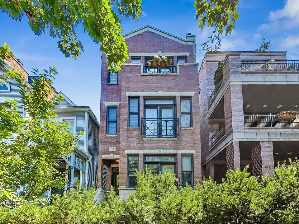 1st image of 821 W Wrightwood Ave #2