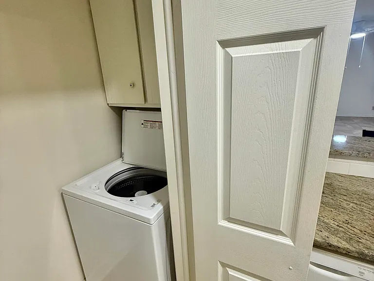227 Walmar Grv — Photo 8