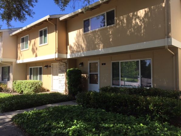 3 Comstock Queen Ct