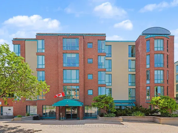 340 Centrum Blvd #304, Ottawa, ON K1E 3W1