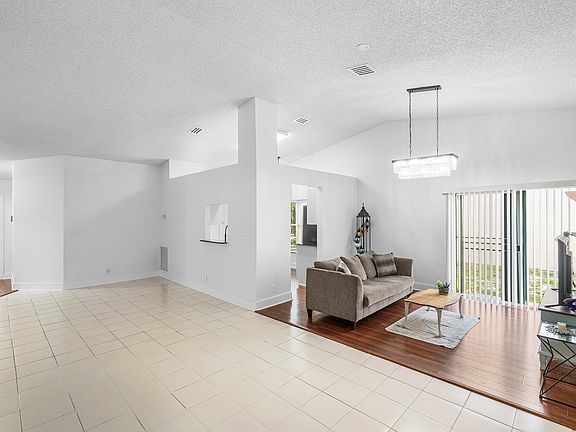 3rd image of 14 Ripley Way
