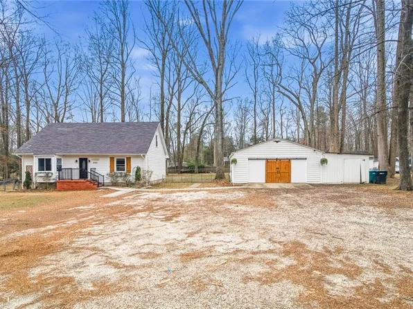 9105 Richmond Rd, Toano, VA 23168