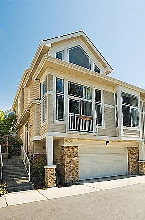 1st image of 8604 113th Ln NE