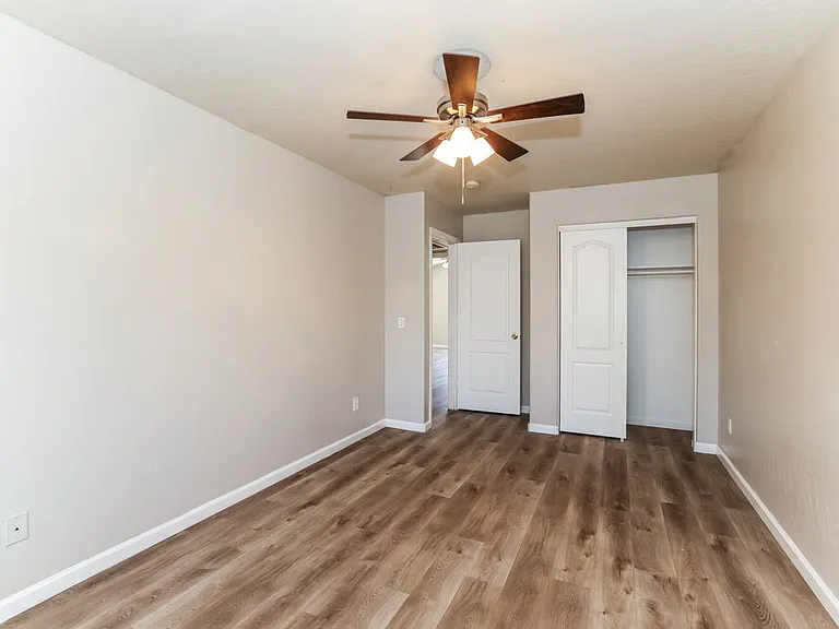 1662 W Campbell Ave — Photo 13