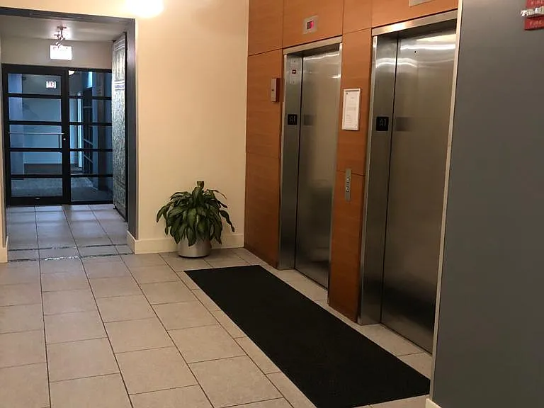 1200 W Monroe St #420 — Photo 18