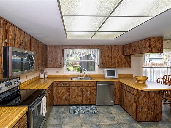 4th image of 2430 Flamingo Ct