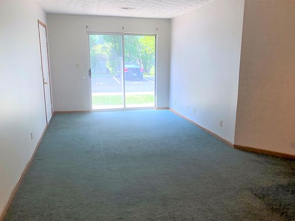 4th image of 247 W Union St #102D-1